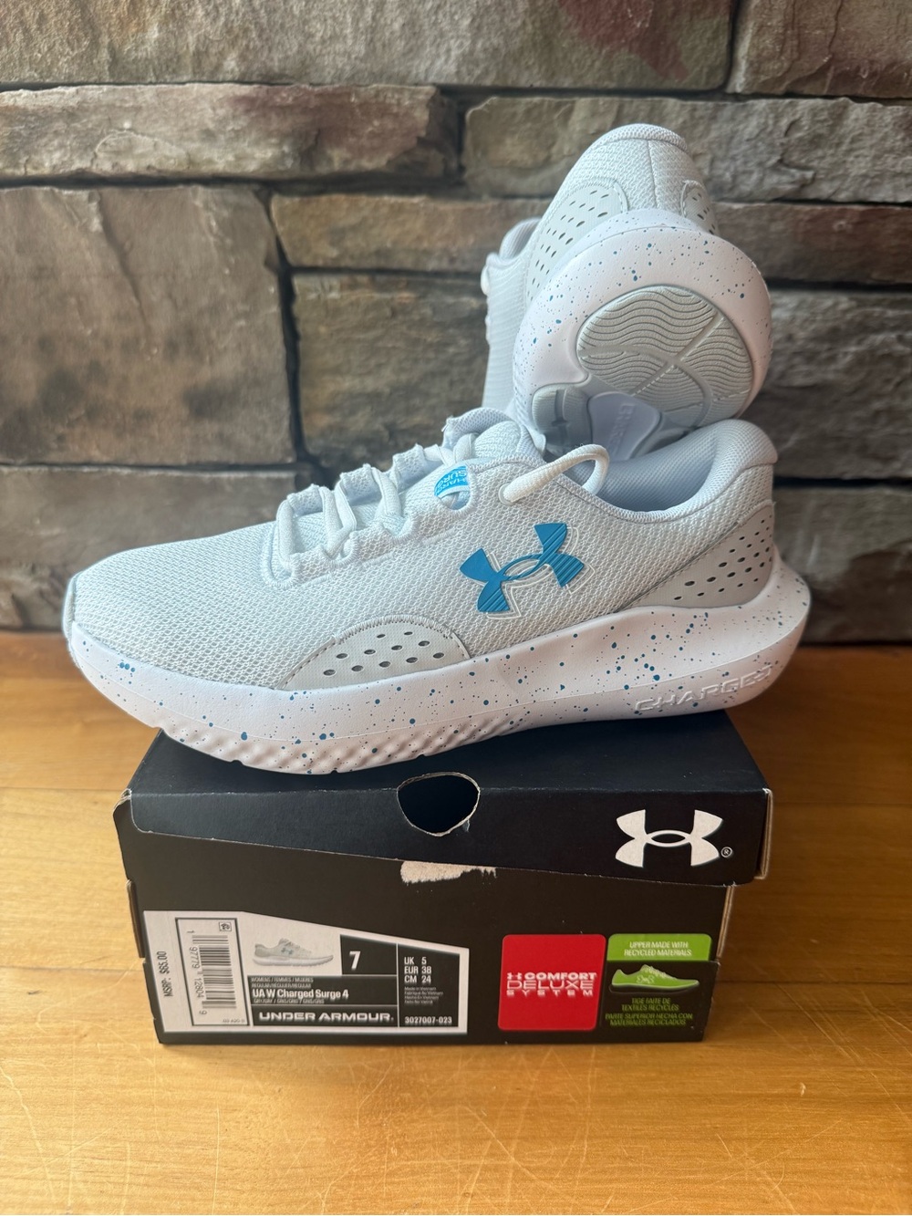 NIB/New Women’s Under Armour Shoes 7